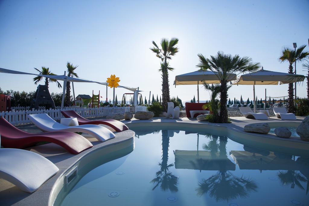 Hotel Doge Alba Adriatica Exteriér fotografie