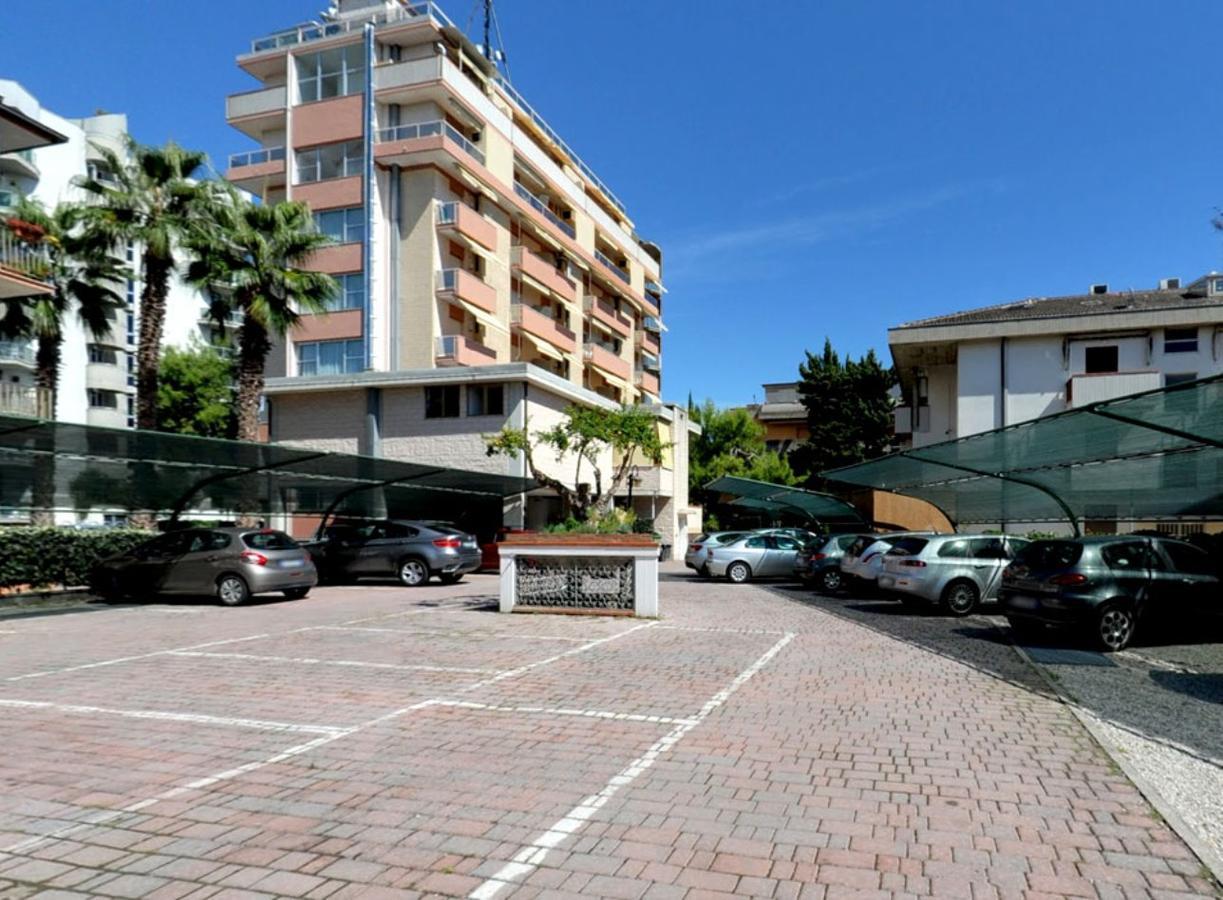 Hotel Doge Alba Adriatica Exteriér fotografie